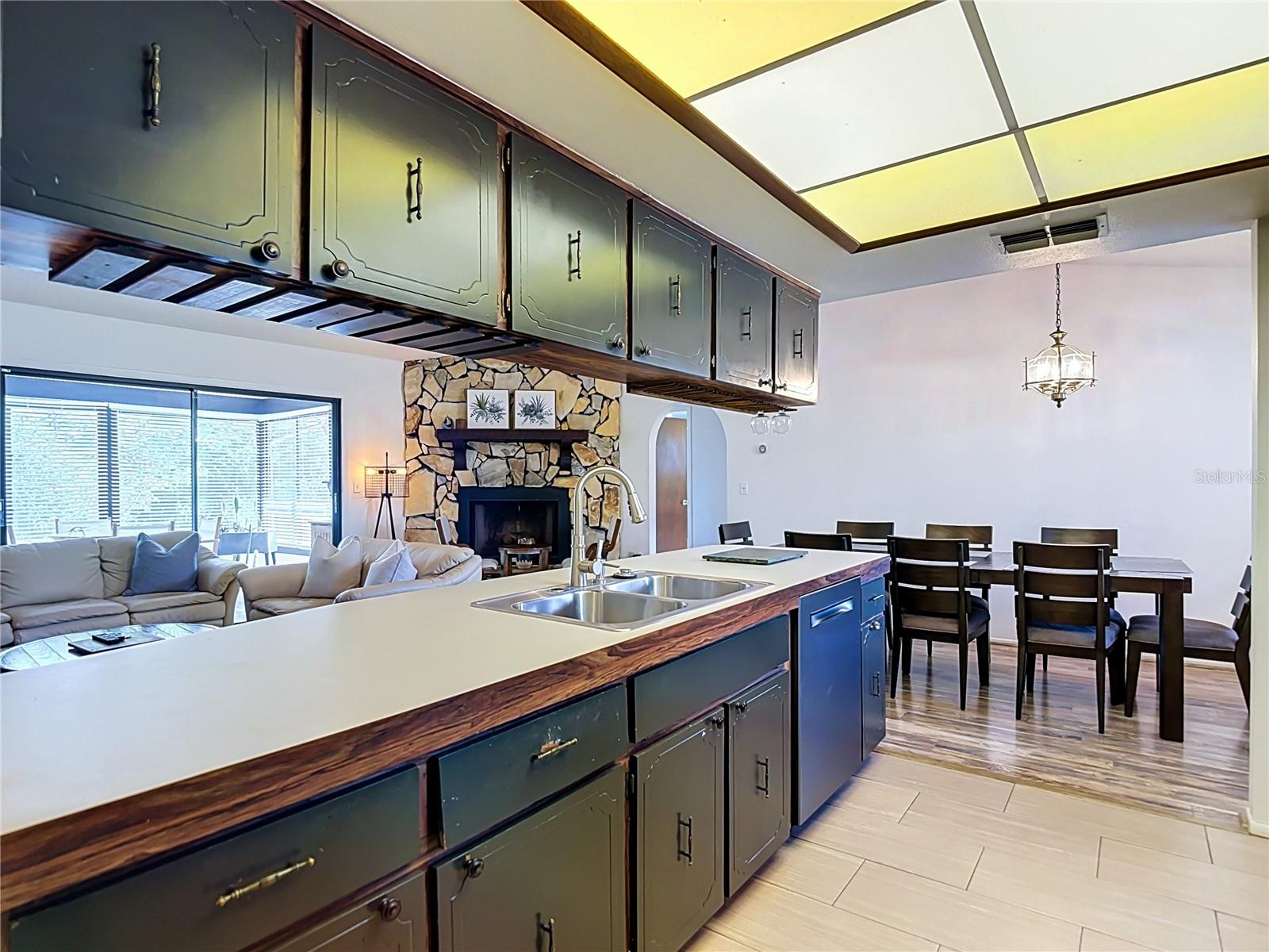 4435 Bayridge Ct Property Photo 8