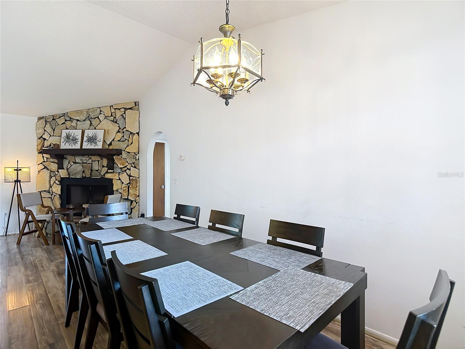 4435 Bayridge Ct Property Photo 12