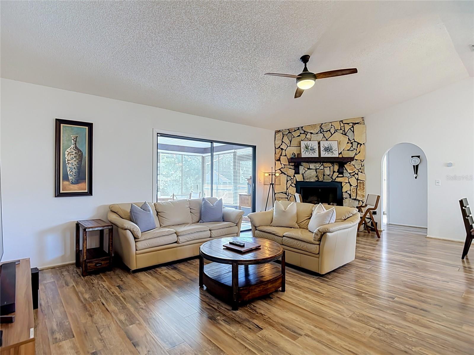 4435 Bayridge Ct Property Photo 18