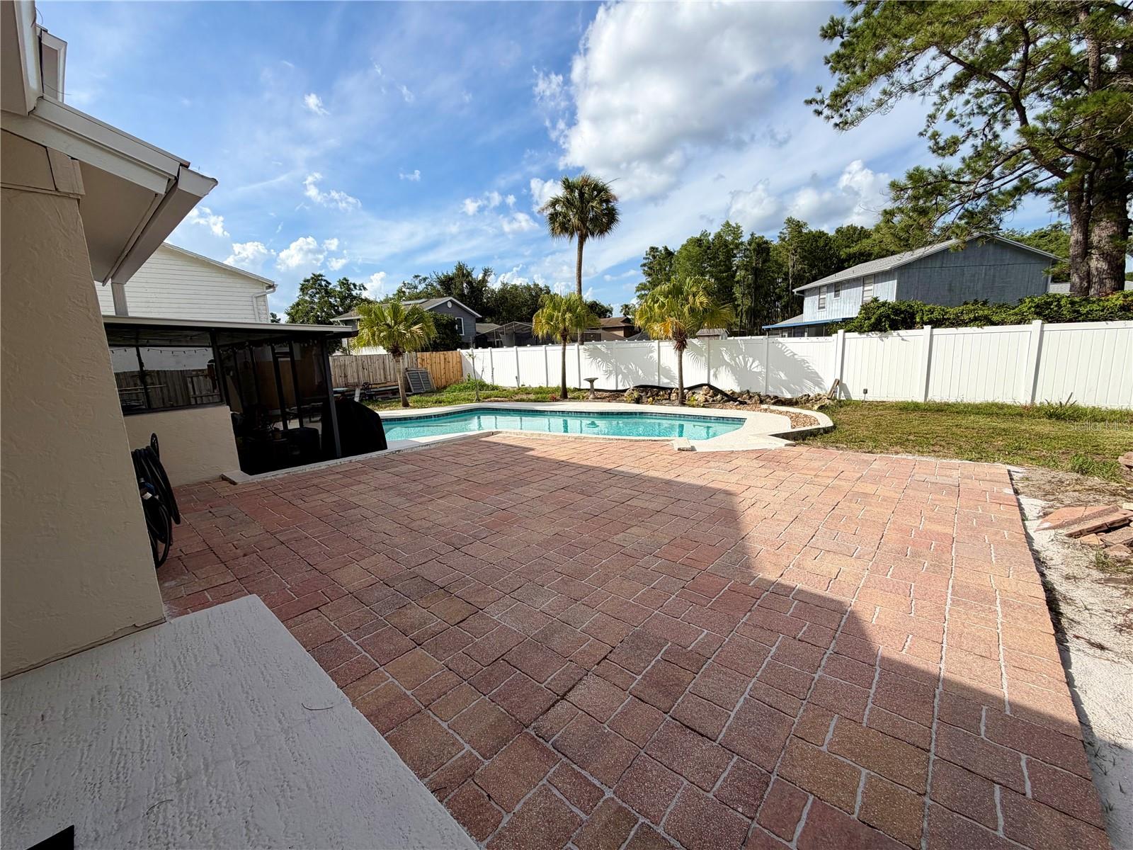 15705 Cashmere Ln Property Photo 4