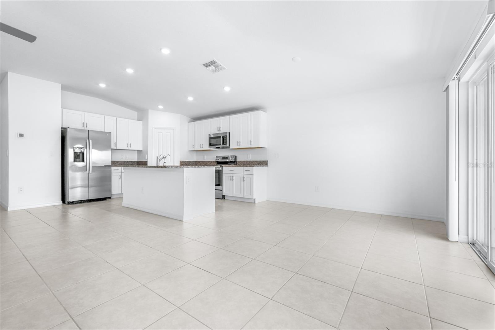 4312 Fabulous Finch Ln Property Photo 22