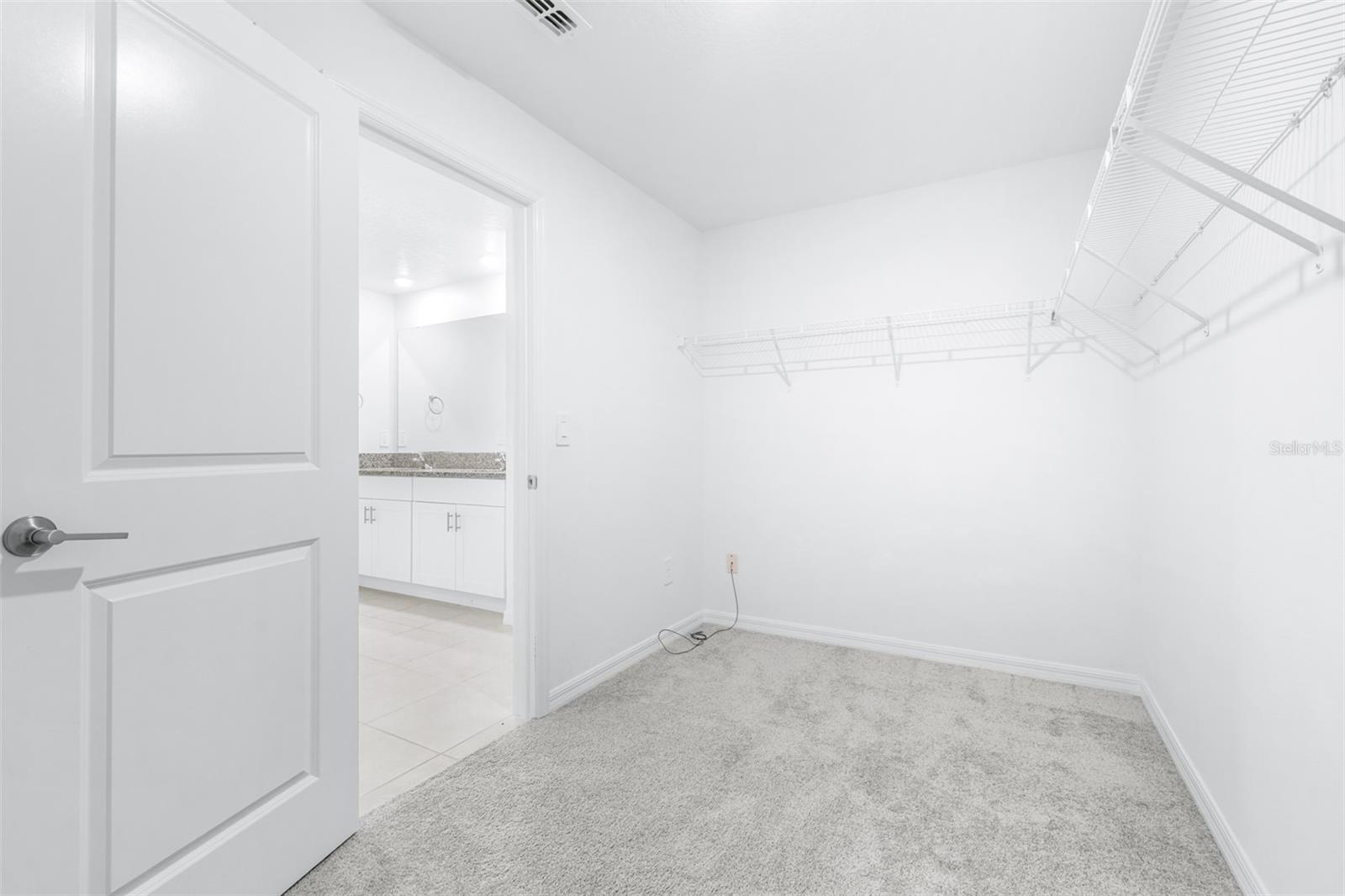 4312 Fabulous Finch Ln Property Photo 30