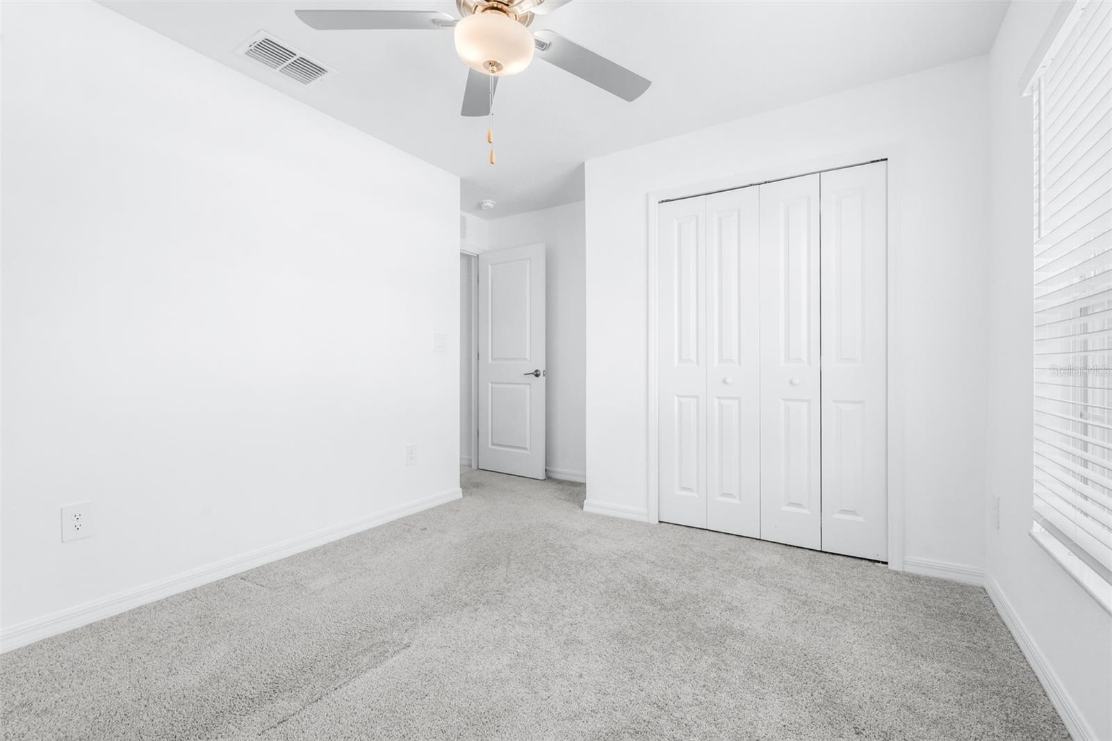 4312 Fabulous Finch Ln Property Photo 34