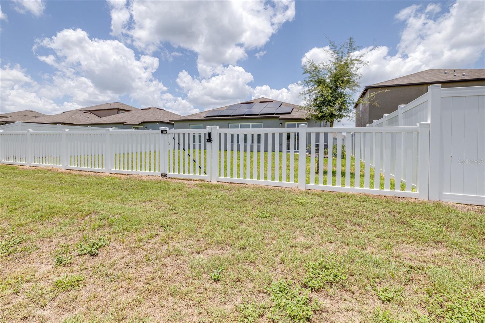4312 Fabulous Finch Ln Property Photo 49