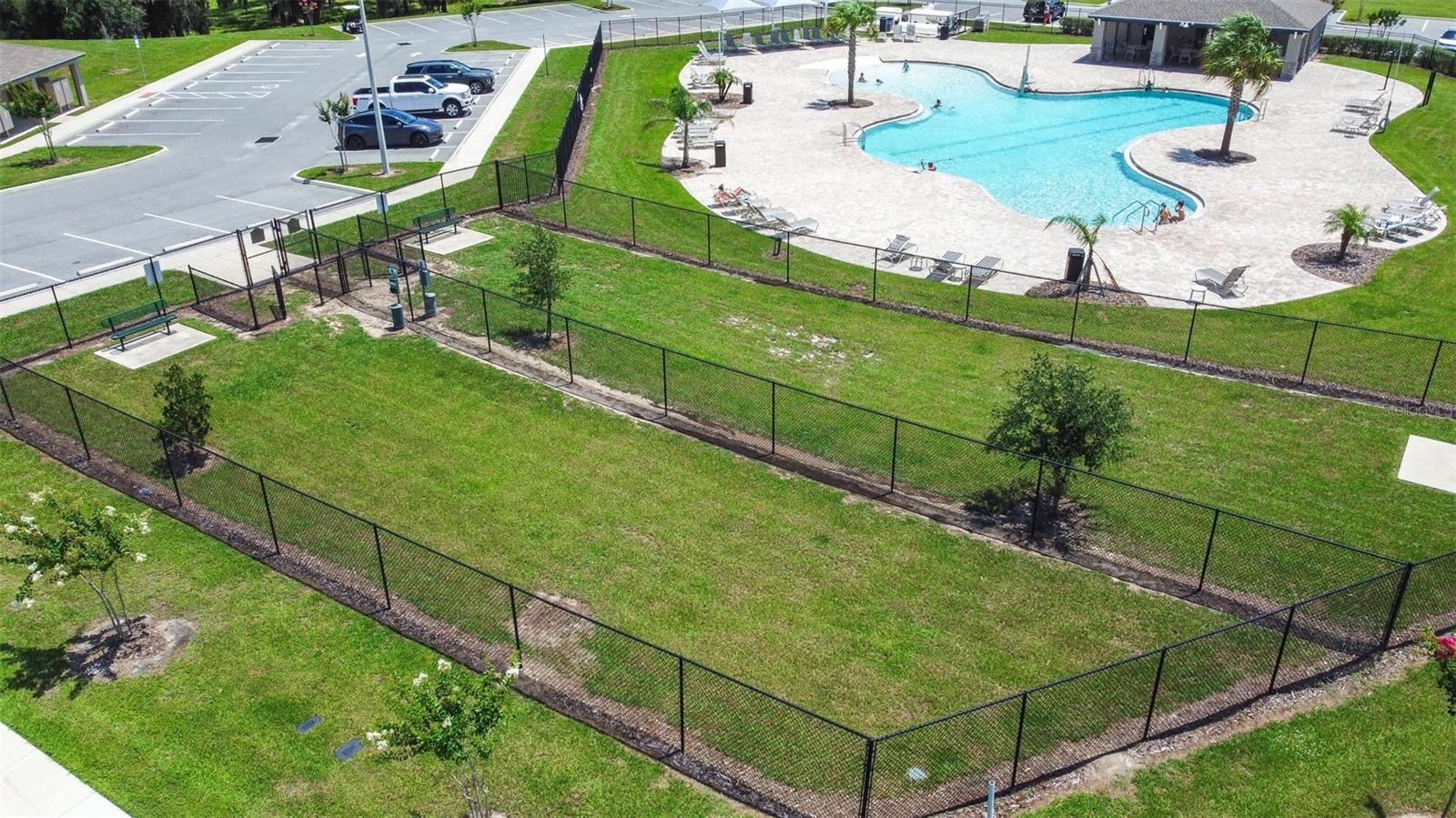4312 Fabulous Finch Ln Property Photo 58