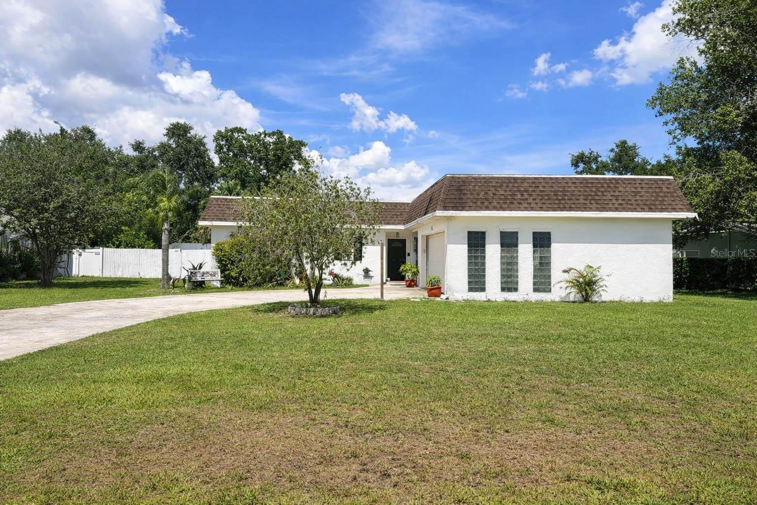 3520 STABLE RIDGE LN