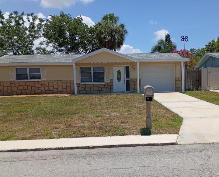 7534 ROTTINGHAM RD Property Photo 1