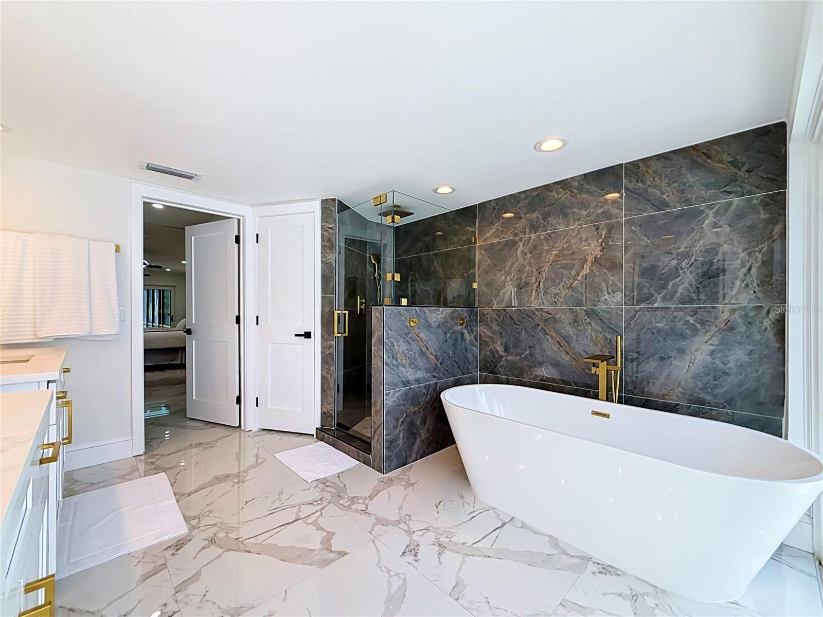 1494 Sturbridge Ct Property Photo 41