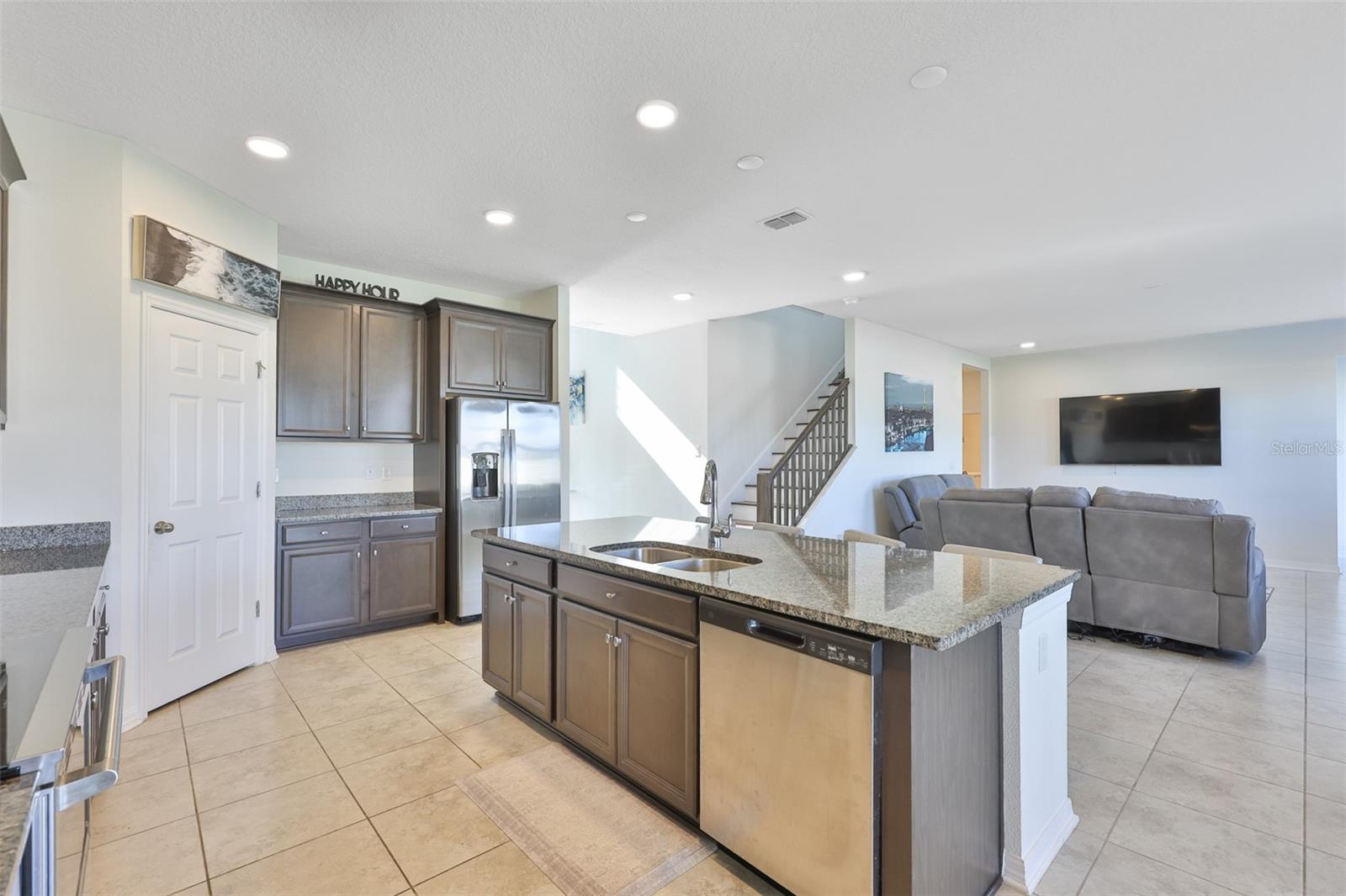 2927 Marine Grass Dr Property Photo 11