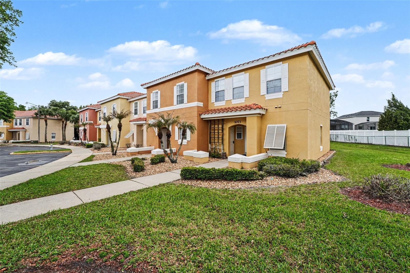 1081 Park Ridge Cir Property Photo 5