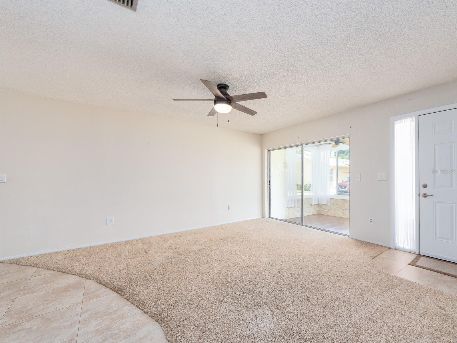 1009 Queen Anne Dr #b Property Photo 5