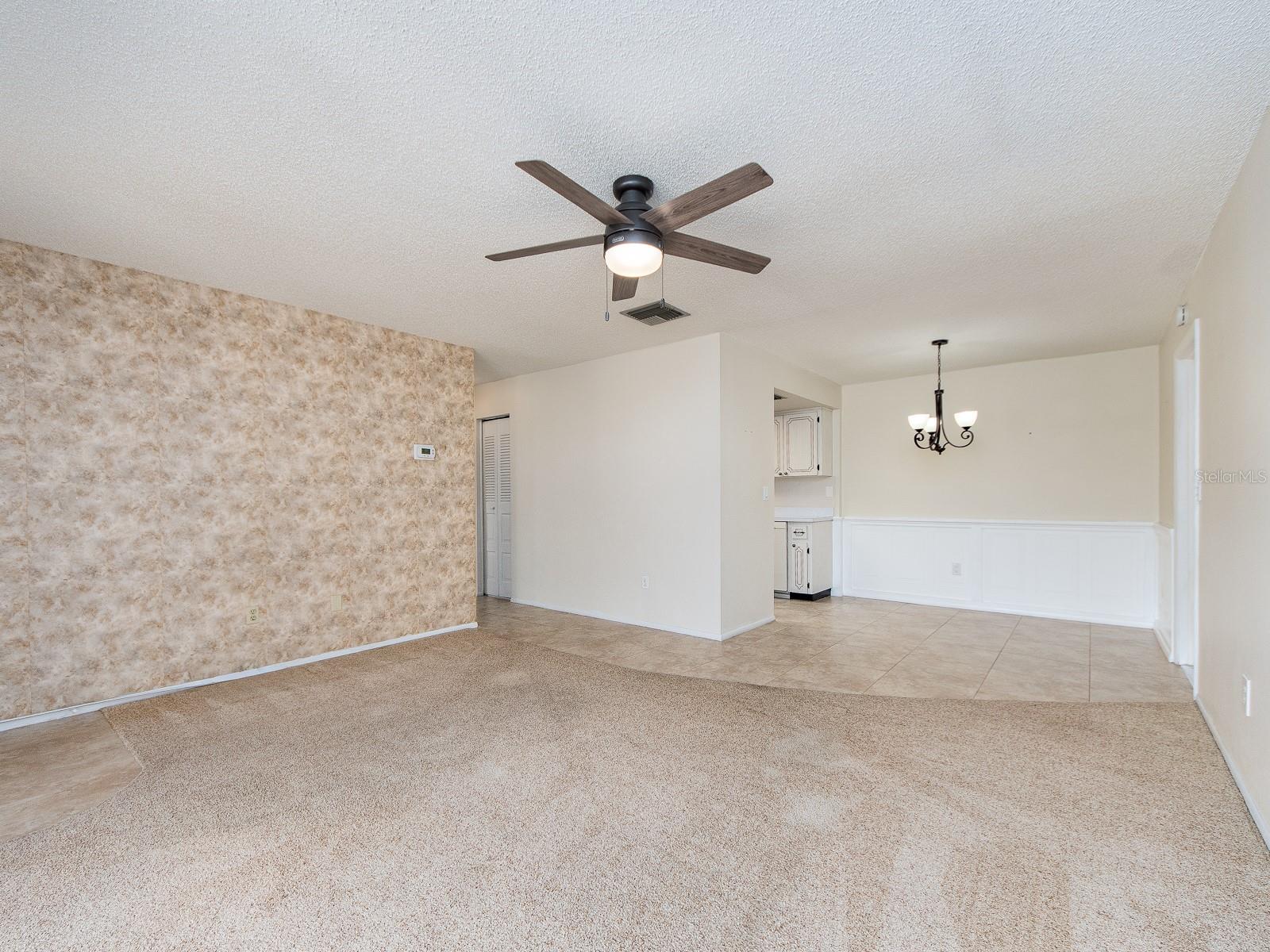 1009 Queen Anne Dr #b Property Photo 7