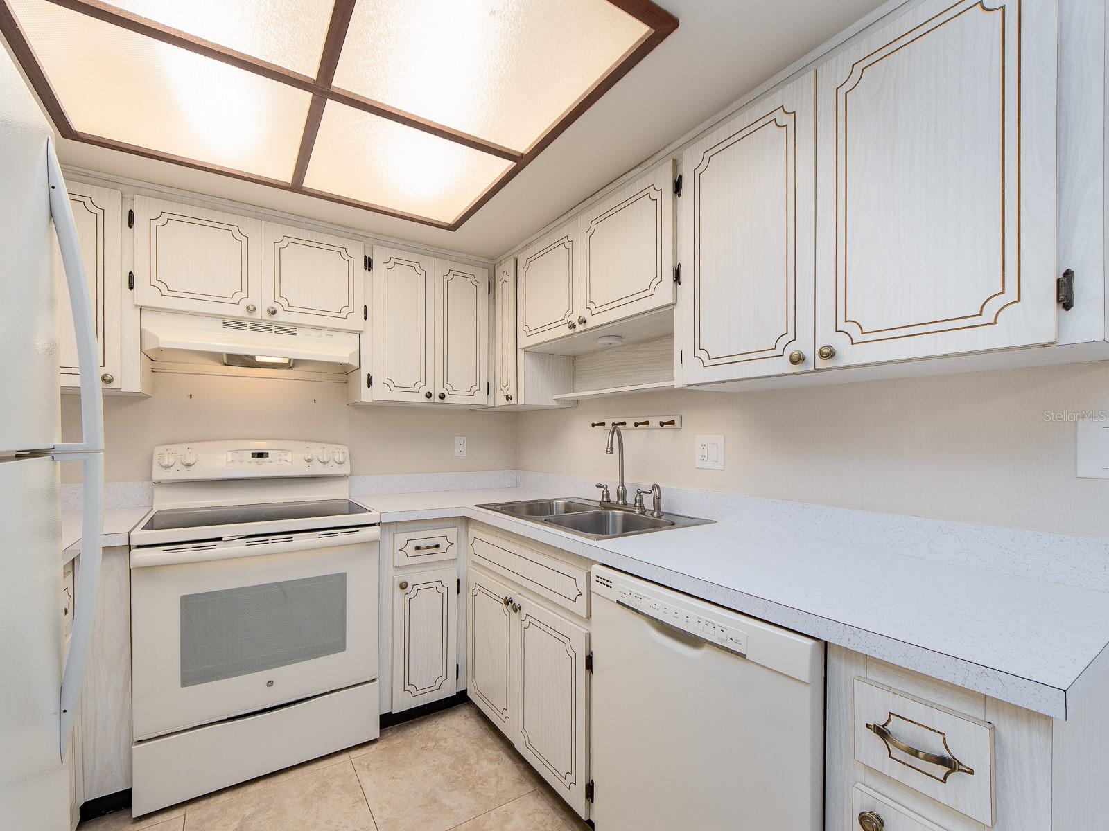 1009 Queen Anne Dr #b Property Photo 11
