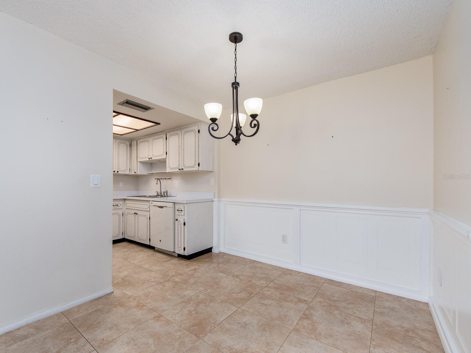 1009 Queen Anne Dr #b Property Photo 12