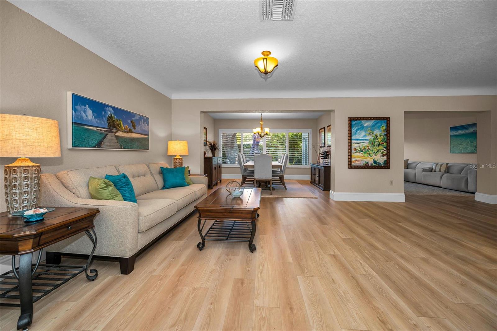 1732 Golf View Dr Property Photo 3