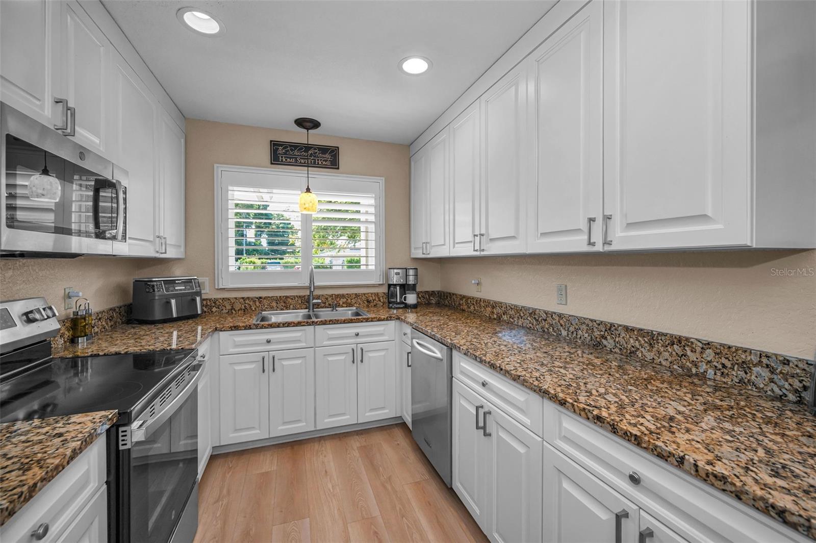 1732 Golf View Dr Property Photo 11