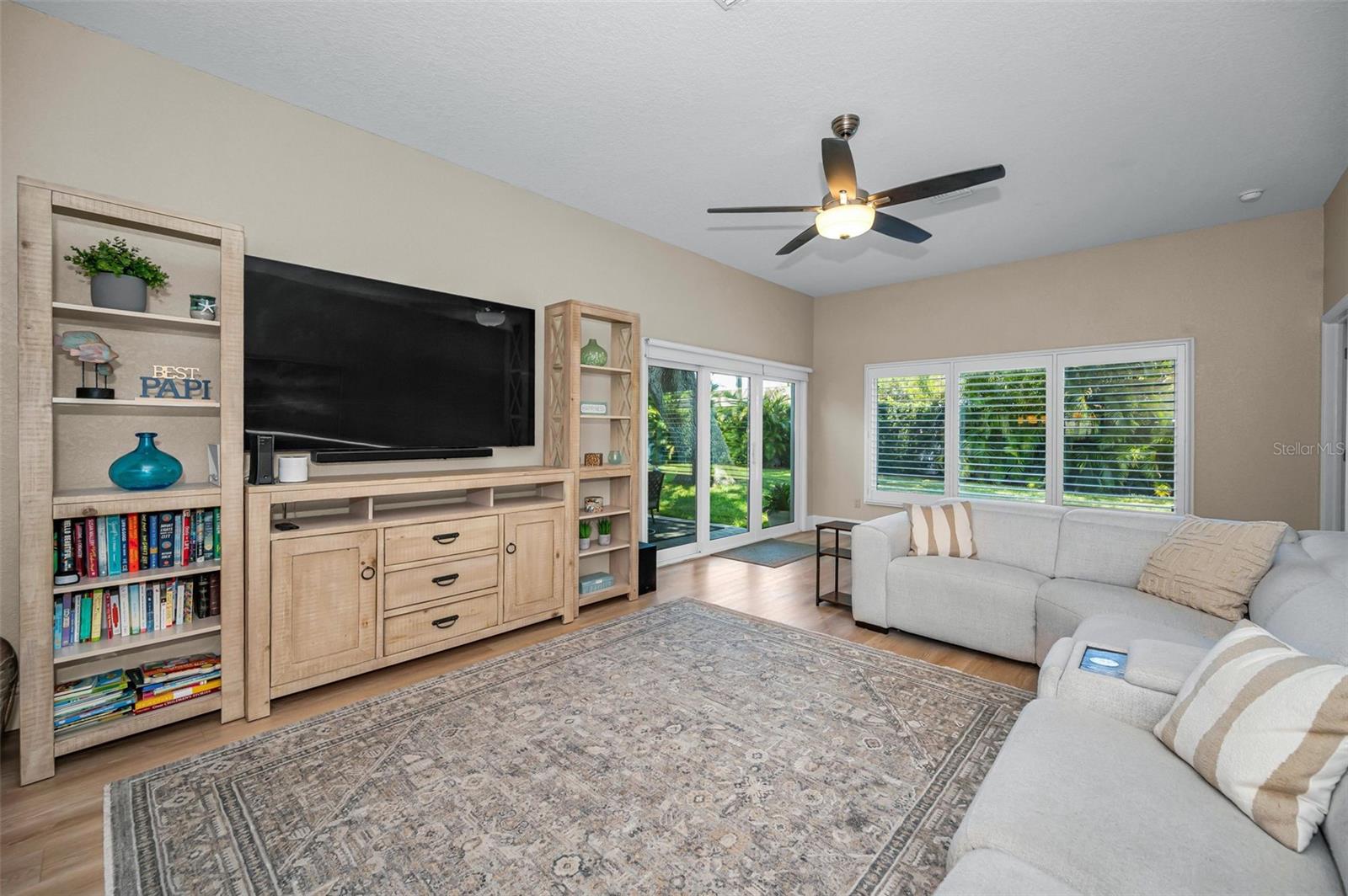 1732 Golf View Dr Property Photo 12