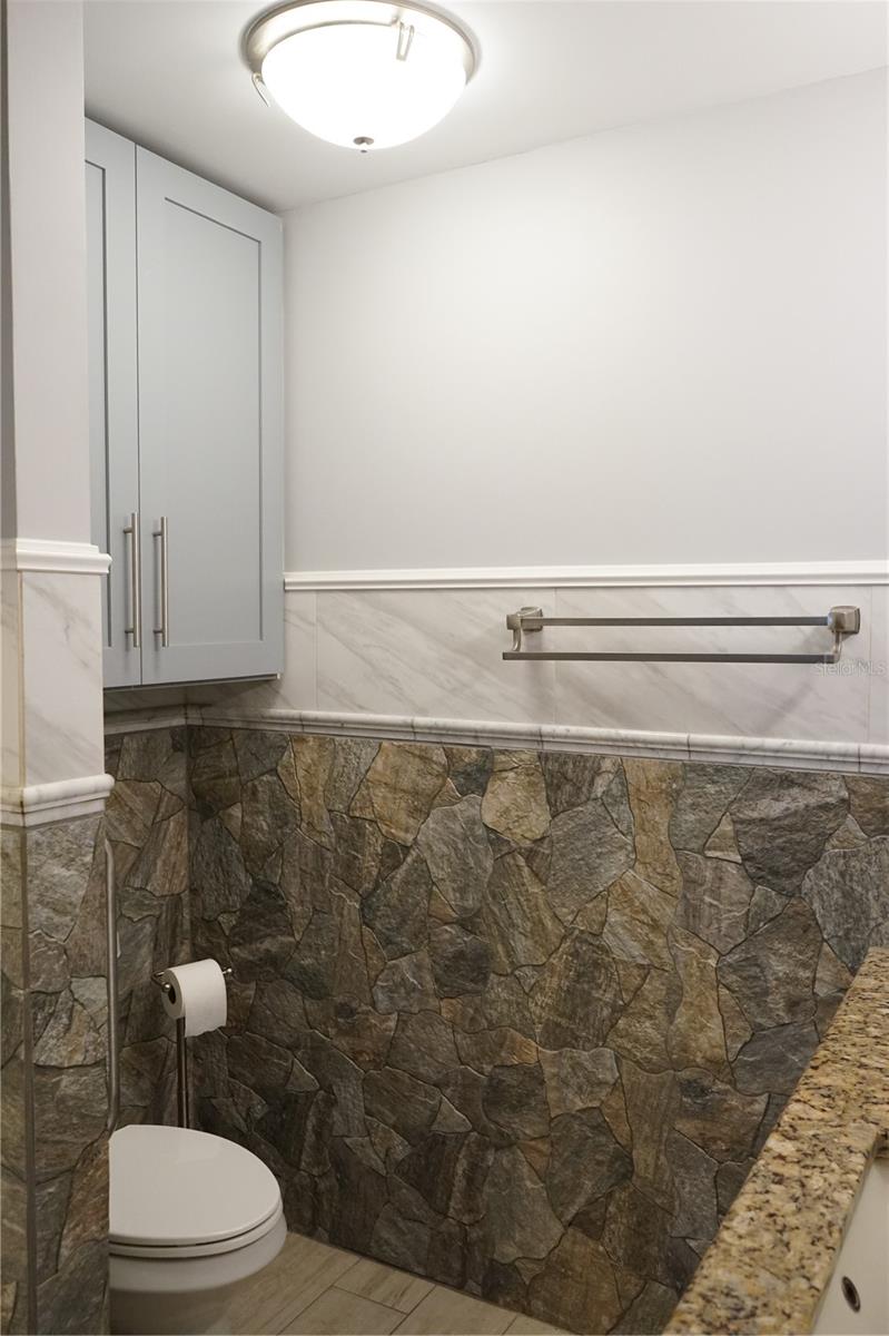 424 Lake Point Ct #5a Property Photo 11
