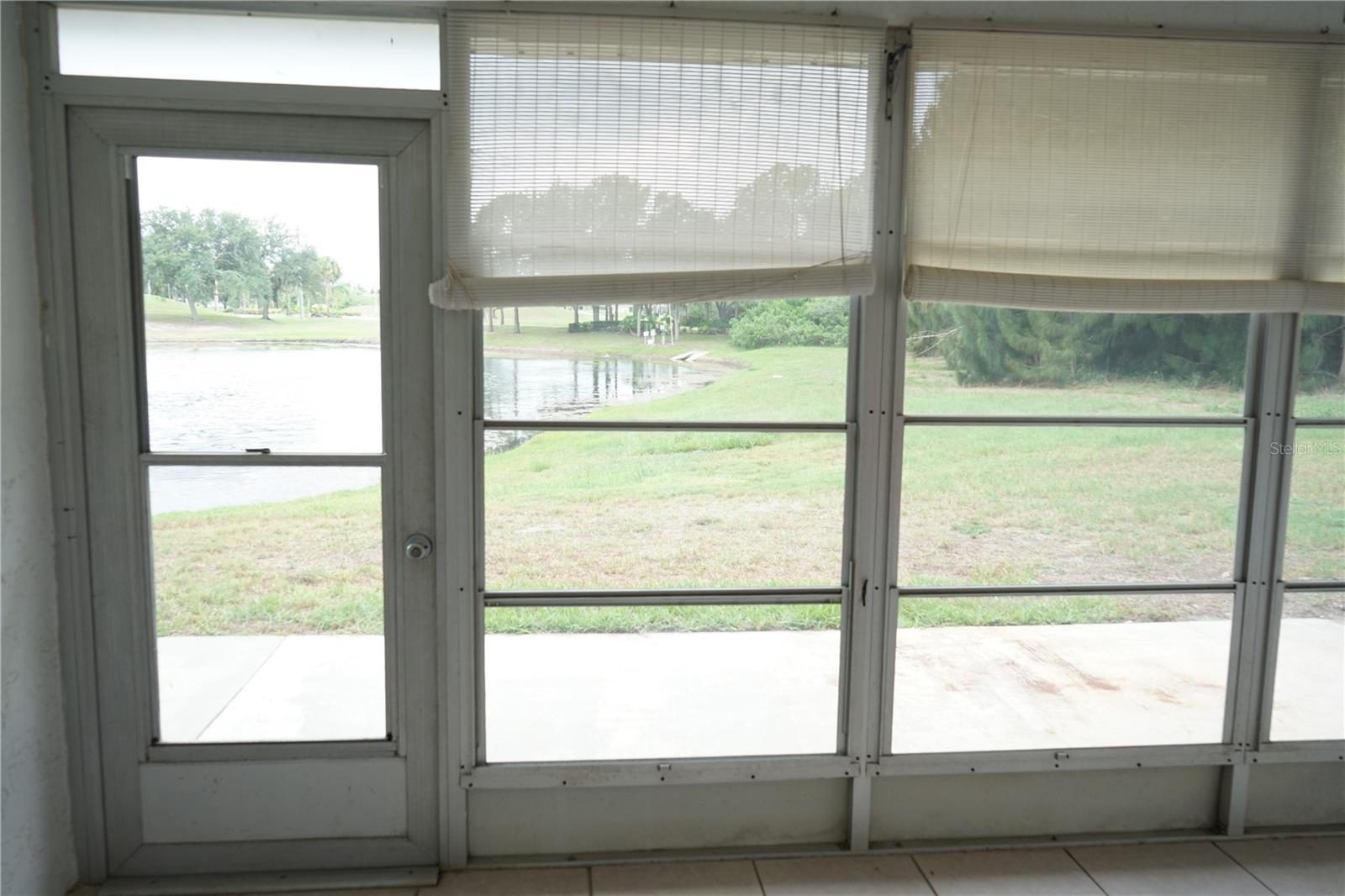 424 Lake Point Ct #5a Property Photo 17