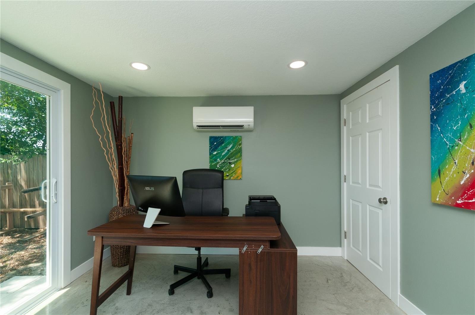 1253 Union St Property Photo 4