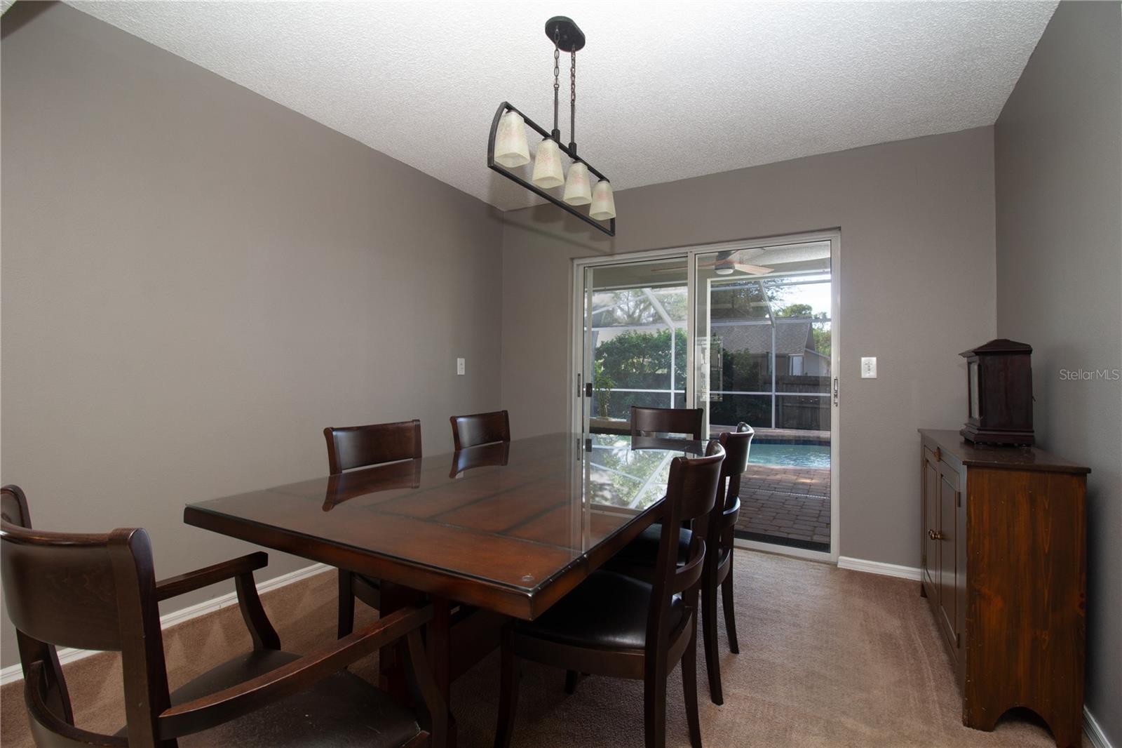 1564 Colony Ct Property Photo 9