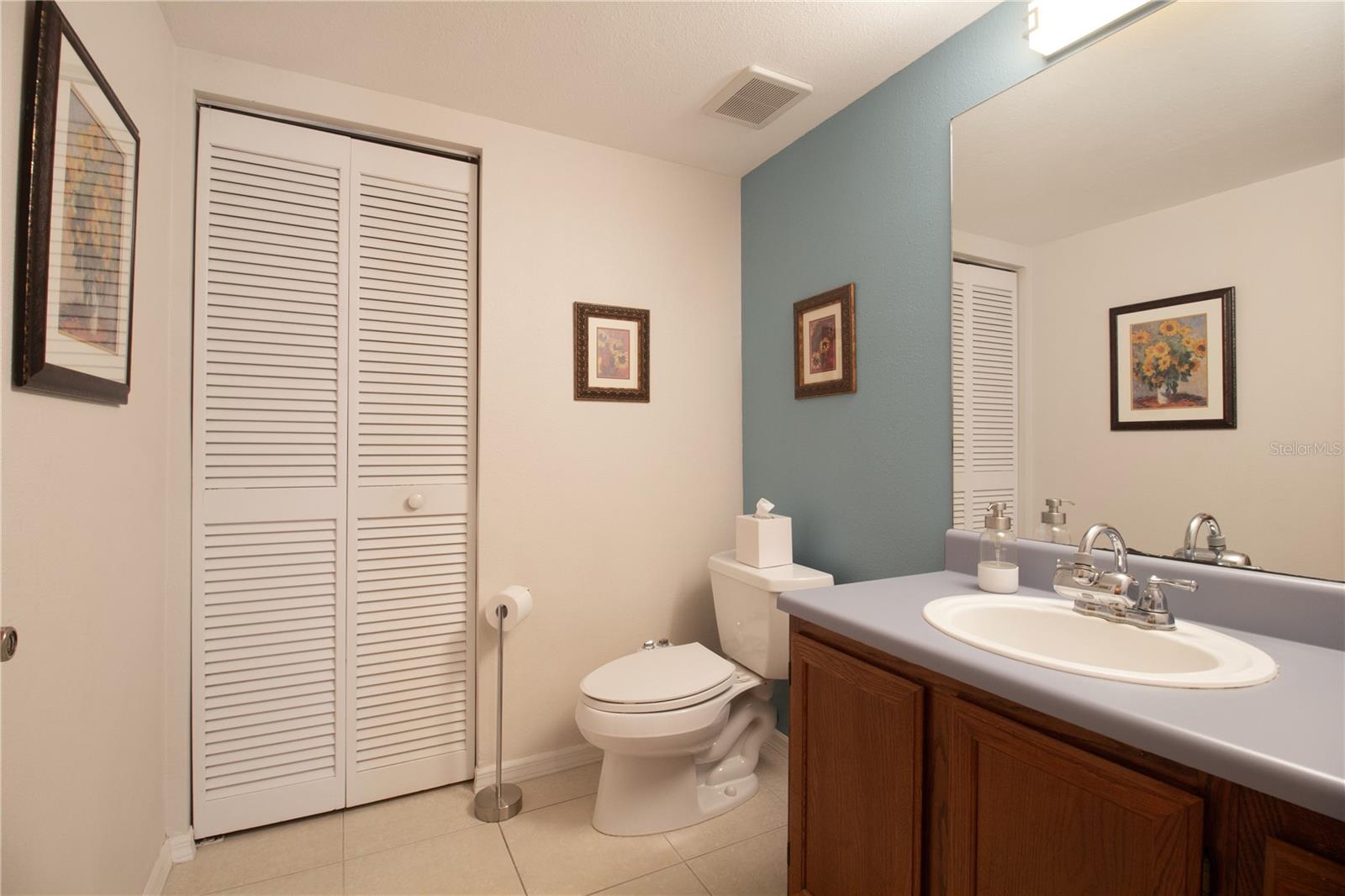 1564 Colony Ct Property Photo 14