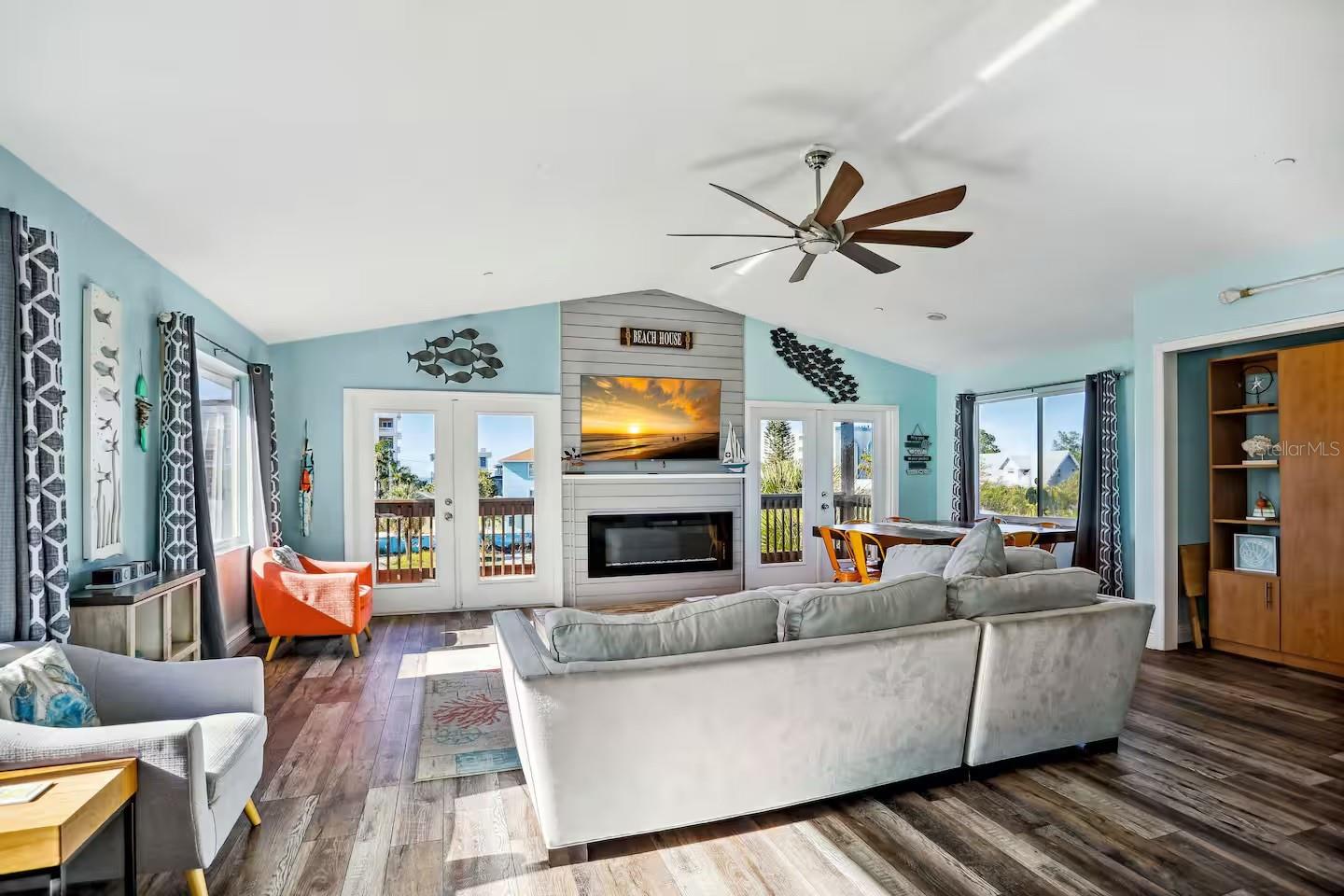 12201 Gulf Blvd Property Photo 7