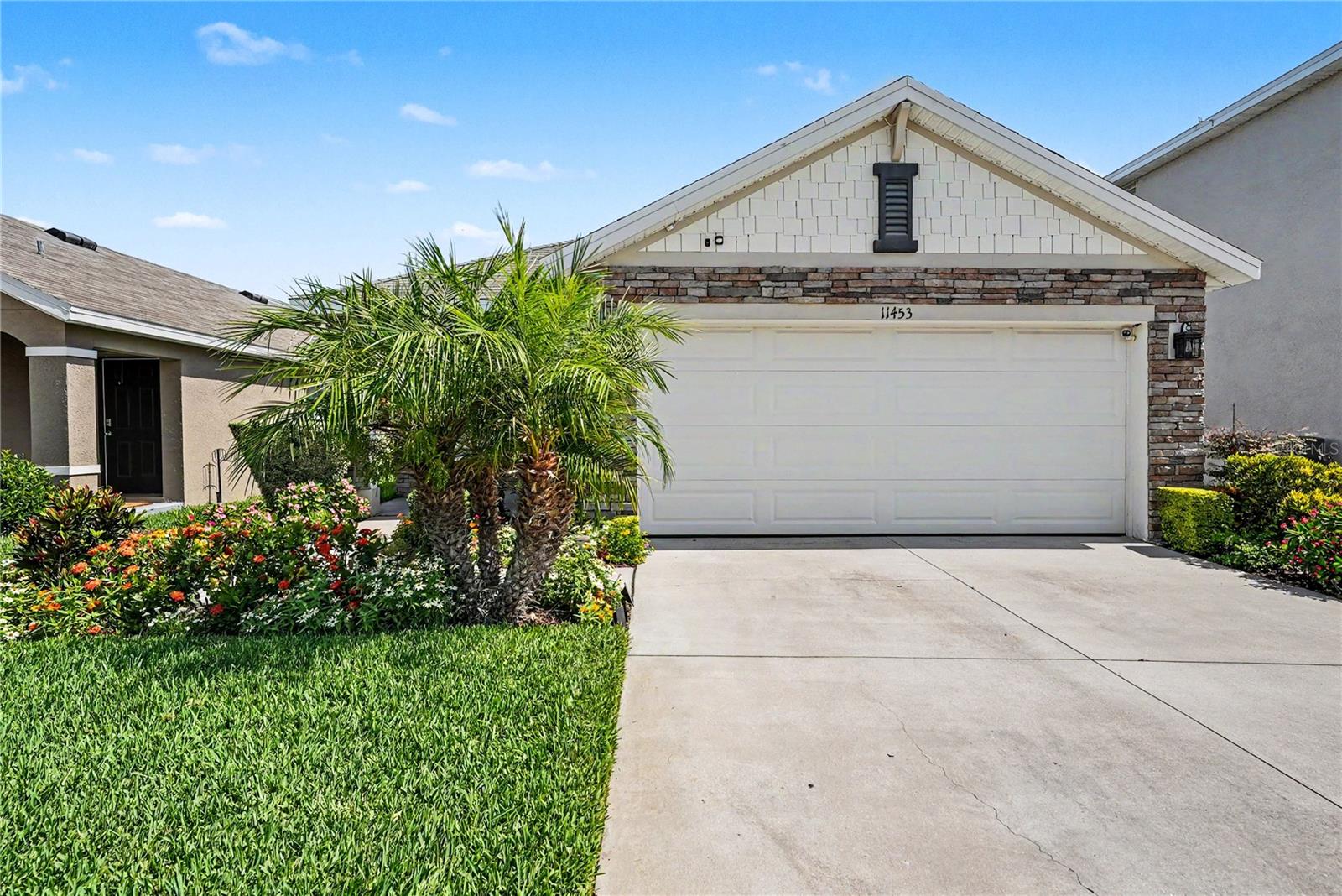 11453 Stone Pine St Property Photo 3