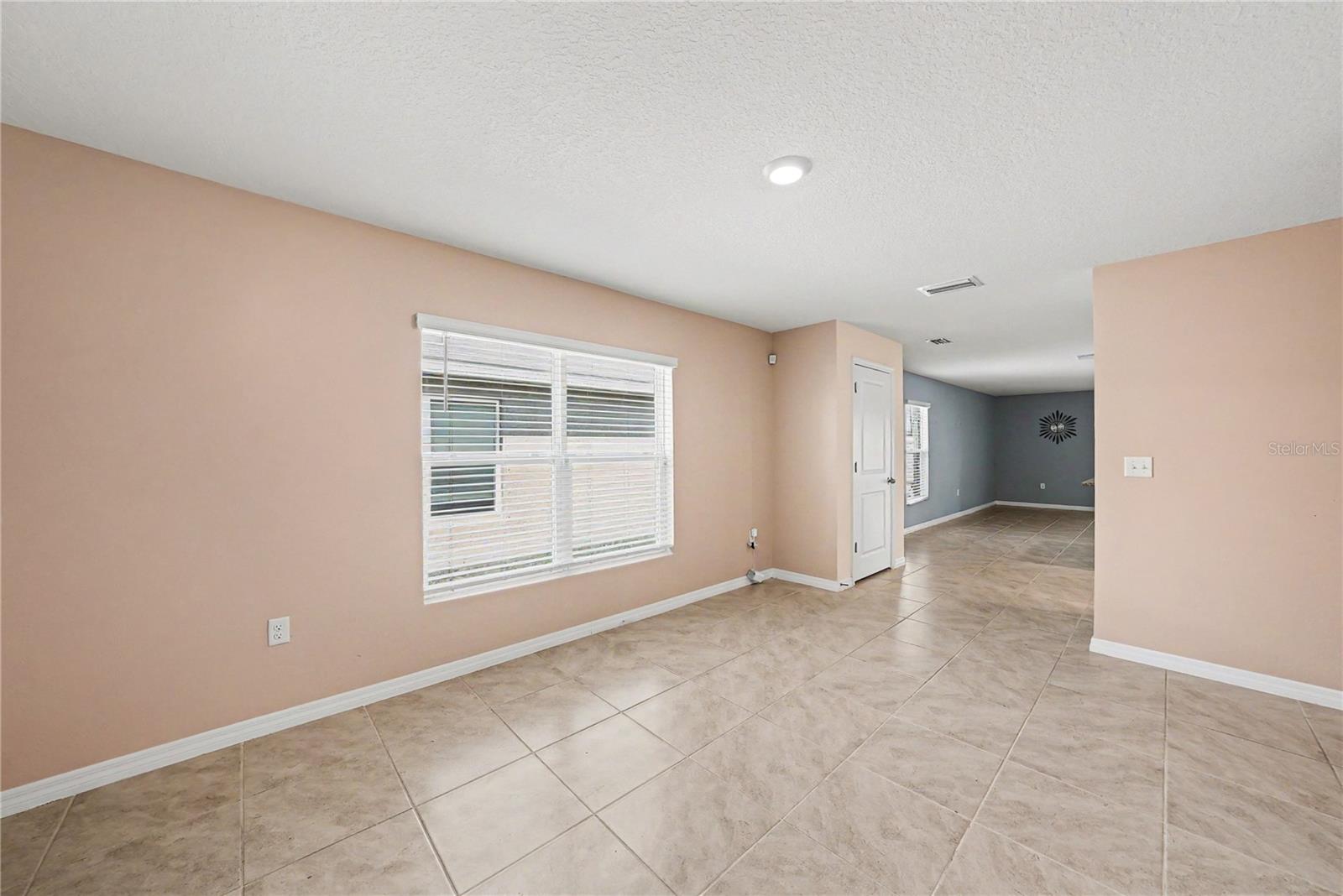 11453 Stone Pine St Property Photo 5