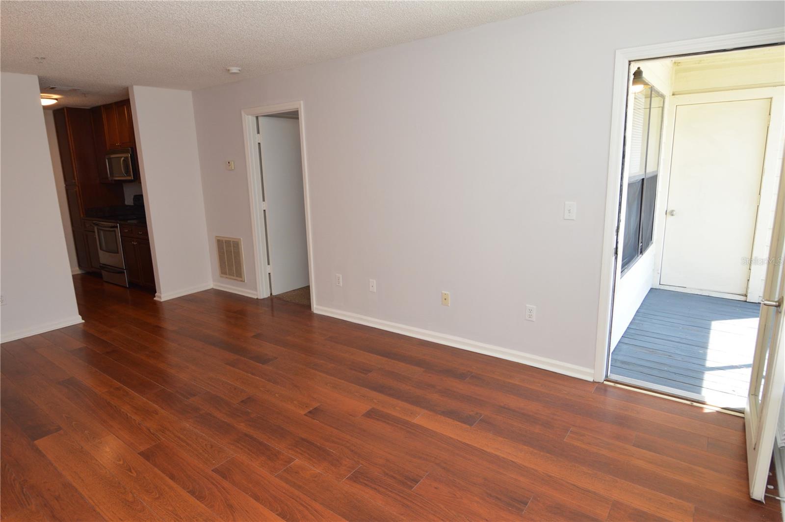 11901 4th St N #7204 Property Photo 17