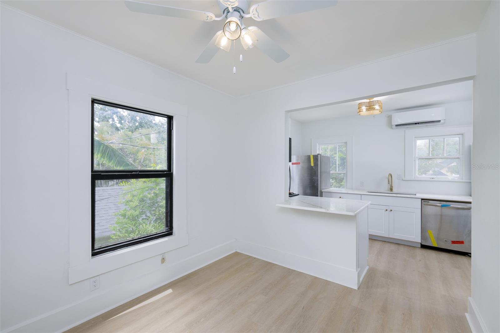 618 N 7th Ave #b Property Photo 5