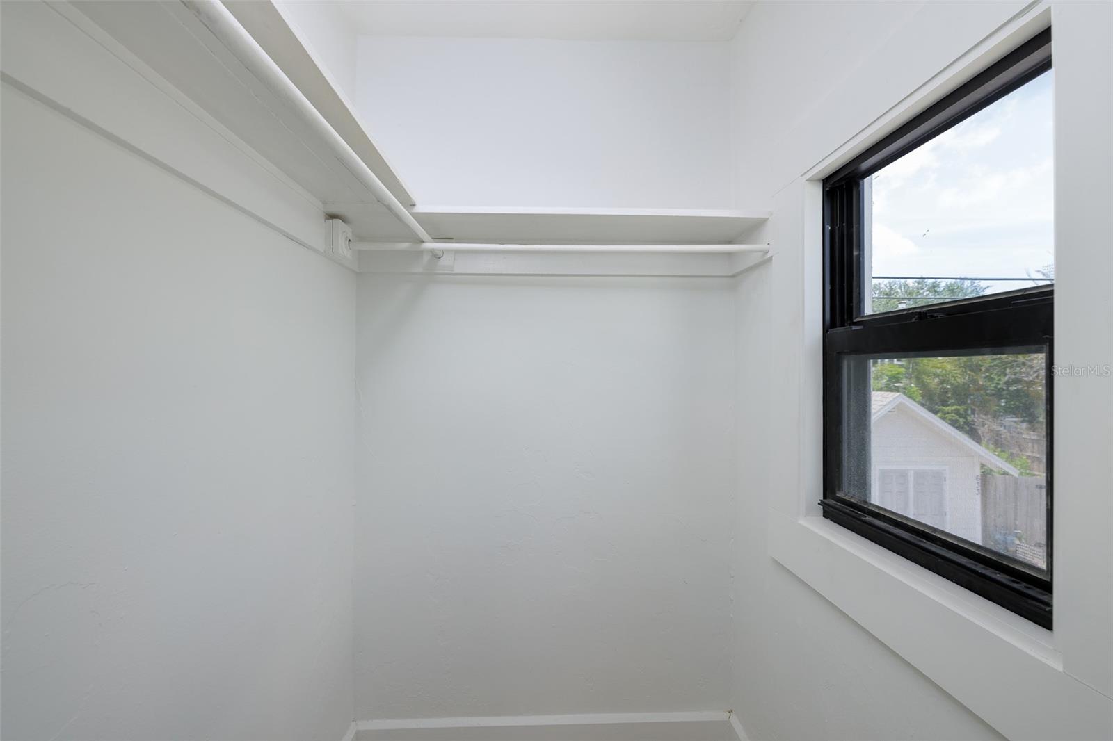 618 N 7th Ave #b Property Photo 13