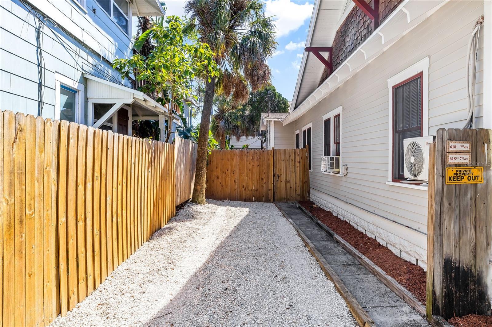 618 N 7th Ave #b Property Photo 14