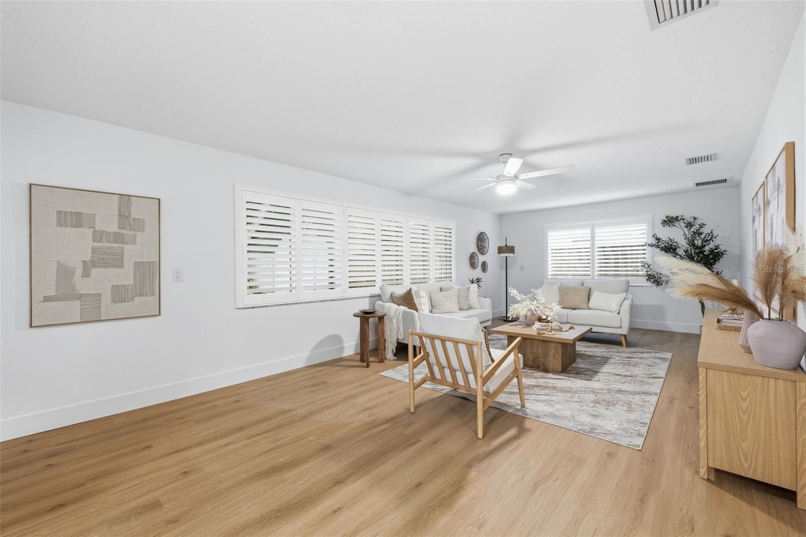 1931 Arvis Cir E Property Photo 3