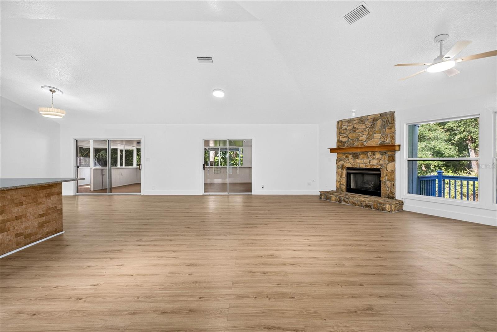 4586 S Flambeau Loop Property Photo 8