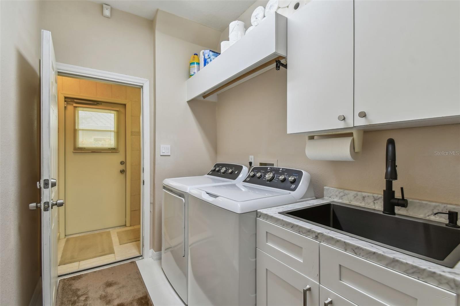 119 Carlyle Cir Property Photo 30