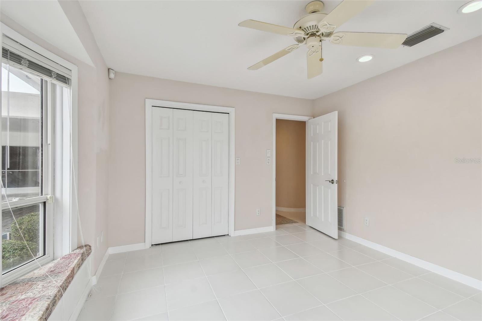 119 Carlyle Cir Property Photo 35