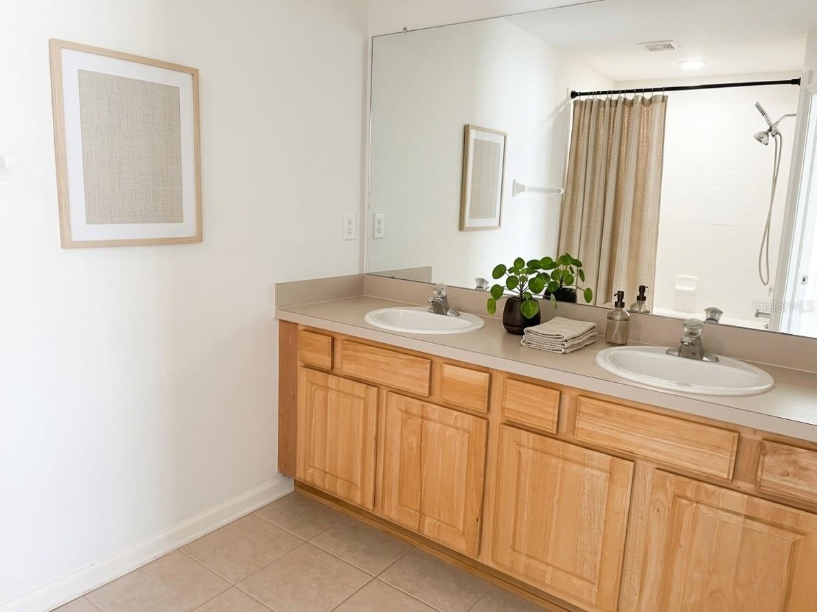 8471 Sandy Beach St Property Photo 10