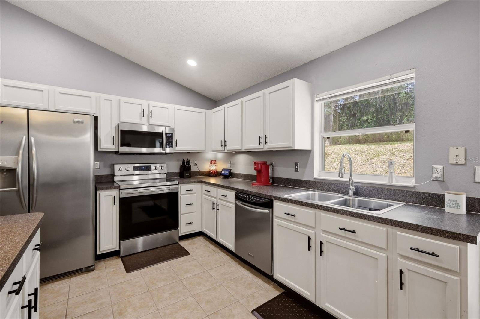 1313 Oak Valley Blvd Property Photo 8