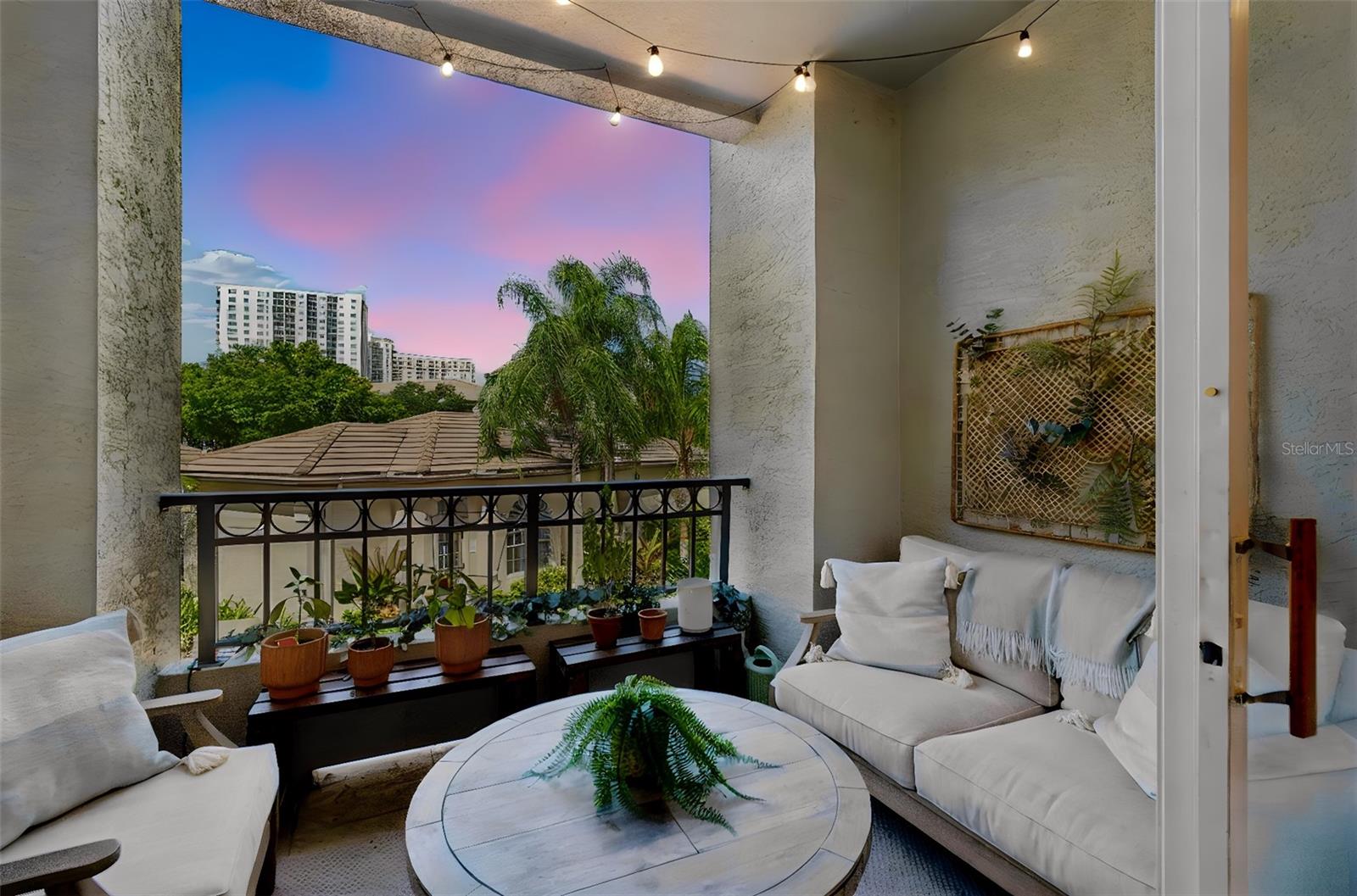 708 Seaboard Pl #708 Property Photo 2