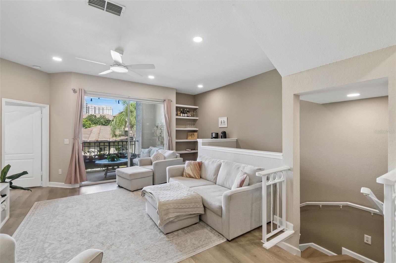 708 Seaboard Pl #708 Property Photo 5
