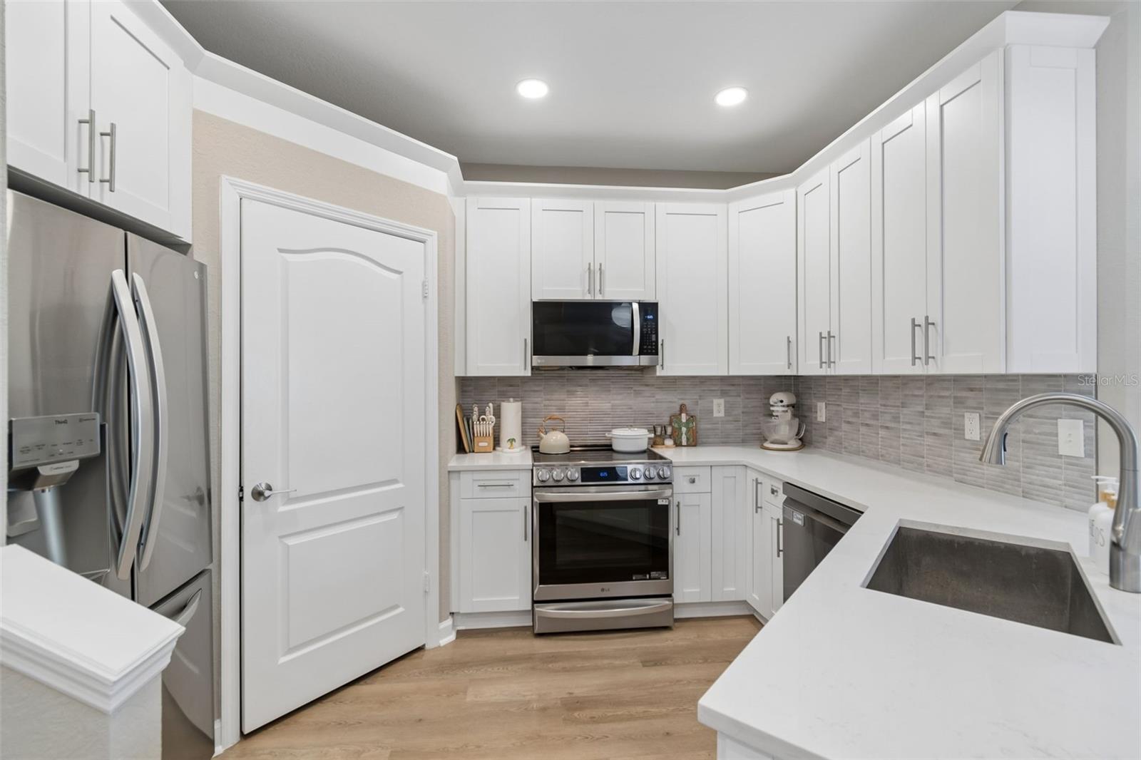 708 Seaboard Pl #708 Property Photo 12