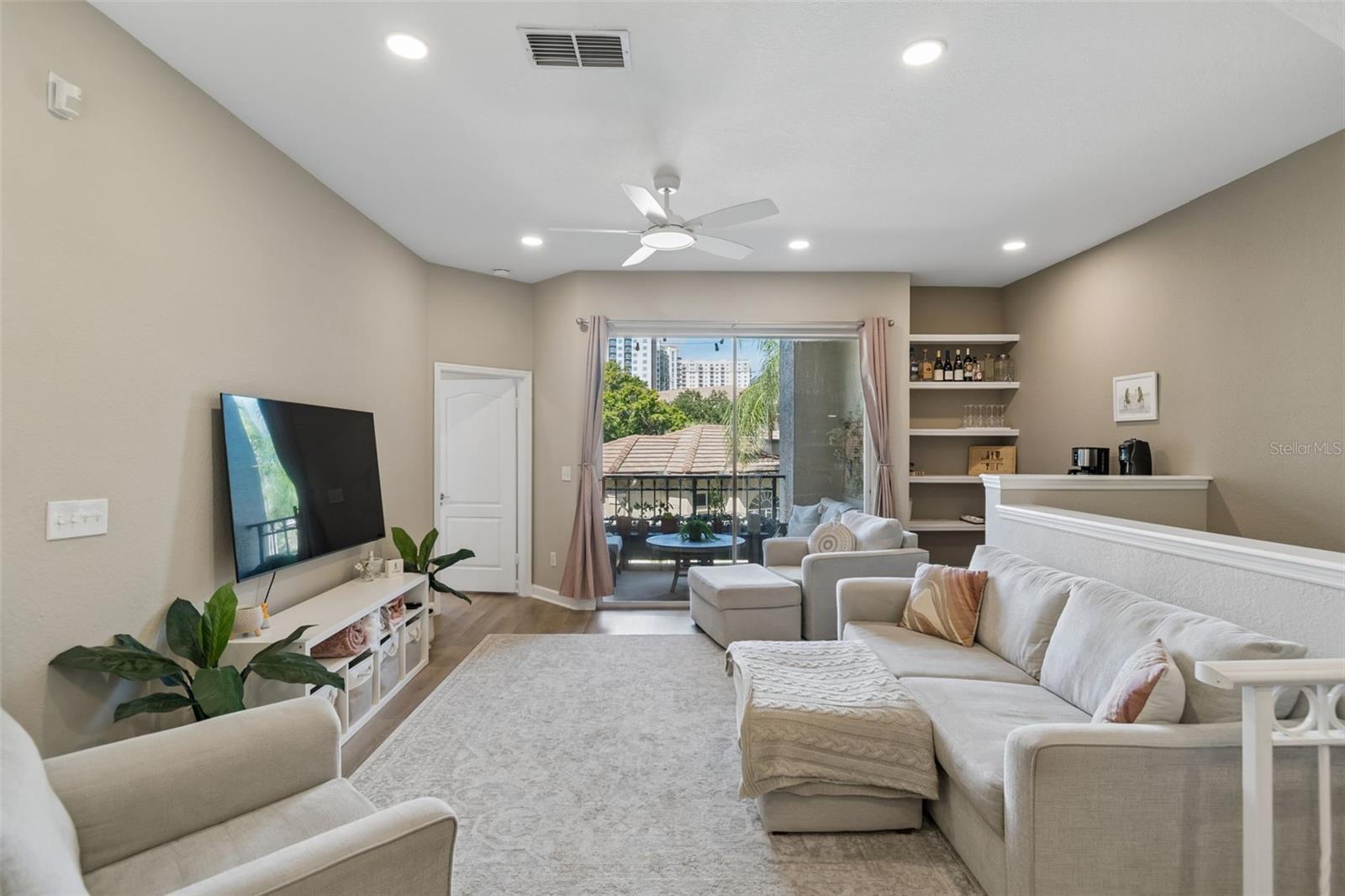 708 Seaboard Pl #708 Property Photo 15