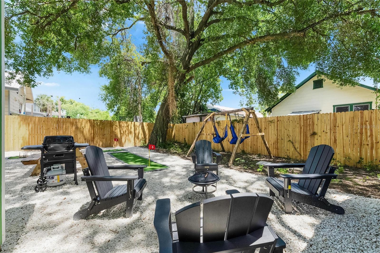 1009 E Columbus Dr Property Photo 26
