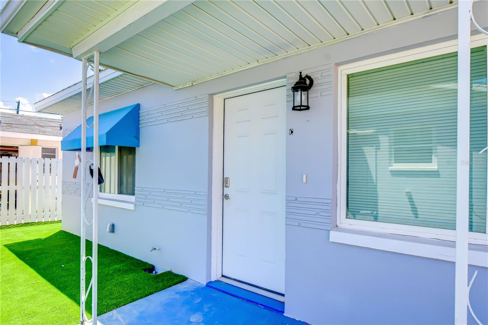 190 73rd Ave #c Property Photo 3