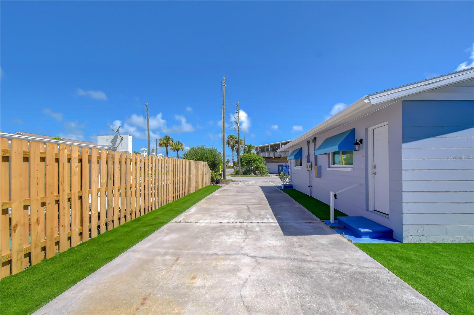 190 73rd Ave #c Property Photo 13