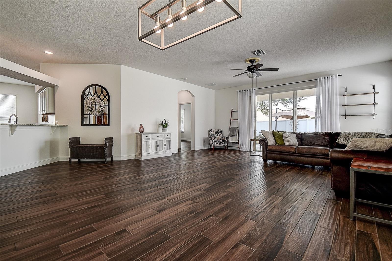 16730 Fairbolt Way Property Photo 17