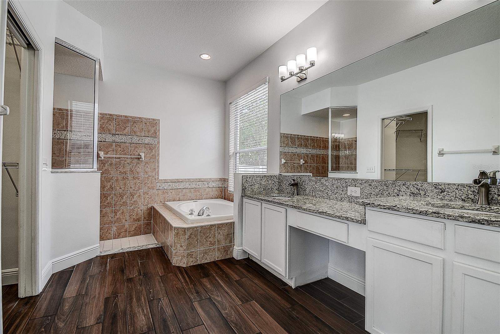 16730 Fairbolt Way Property Photo 36