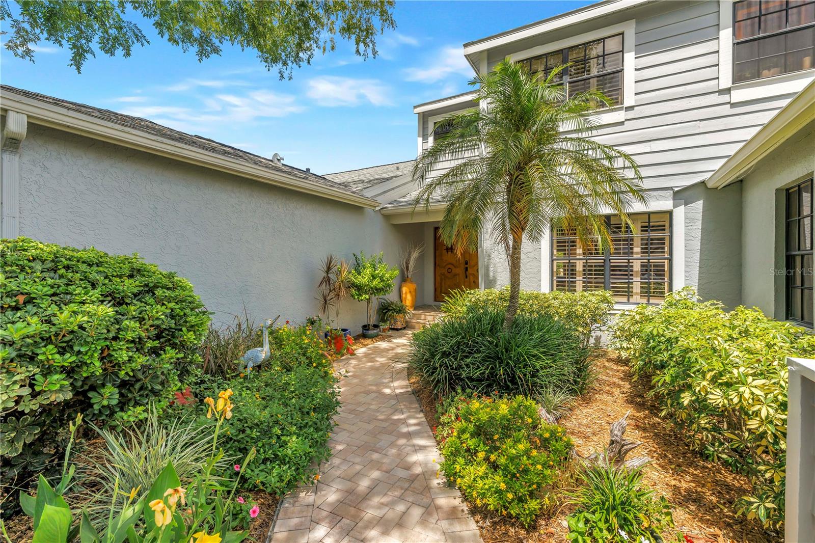 990 San Carlos Ct Ne Property Photo 1