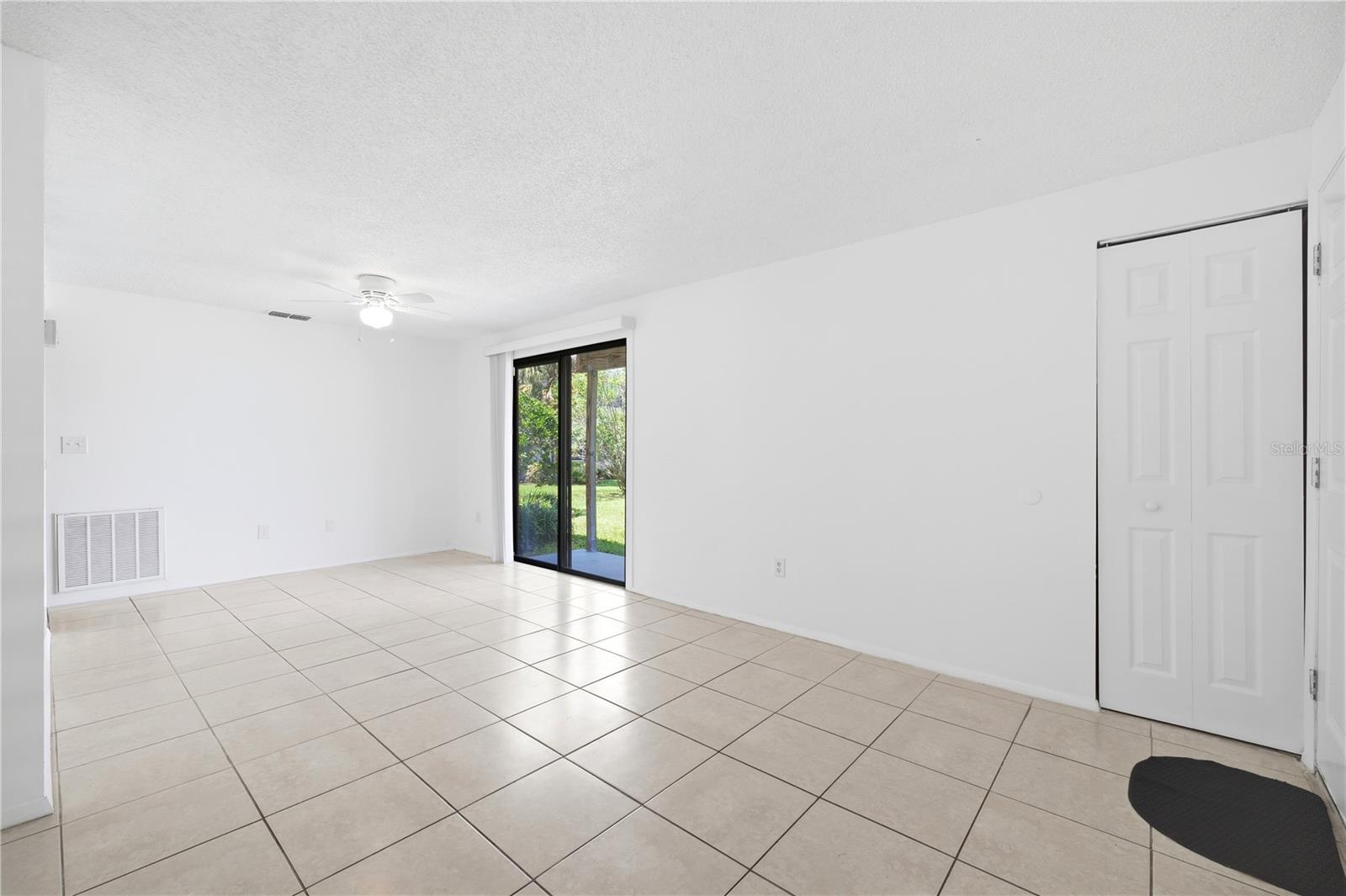 123 Loblolly Ct #b Property Photo 13